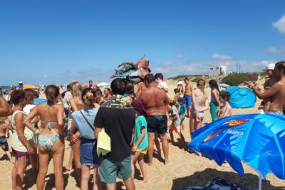 Enlarge image 3 on 3, modal window